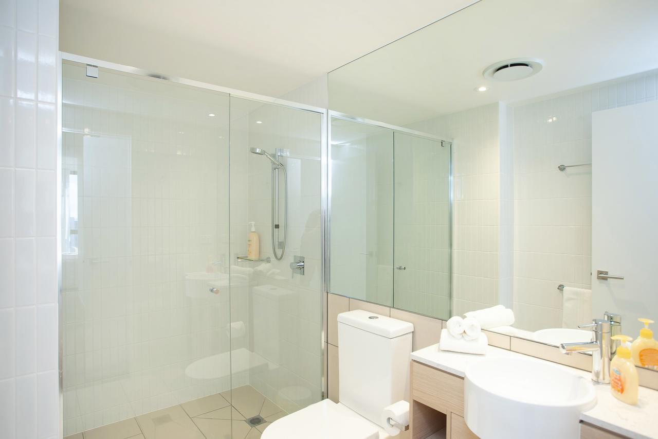 High Floor Ocean View Suites Broadbeach 골드코스트 외부 사진